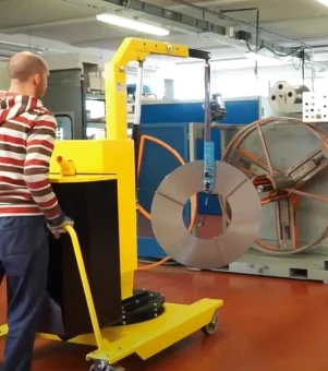 01B2-Attrezzatura-di-sollevamento-manuale-a-contrappesi-per-la-movimentazione-di-coils