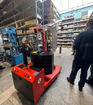 Gru-a-batteria-Flex-G1000DBR-con-telecomando-scaled