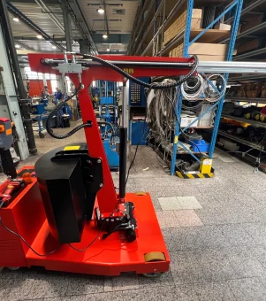 Gru-girevole-controbilanciata-per-carichi-pesanti-Flex-G1000DBR-1000-kg-scaled