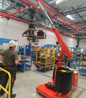 Gru-girevole-elettrica-pick-and-carry-Flex-G1000DBR-da-1.000-kg