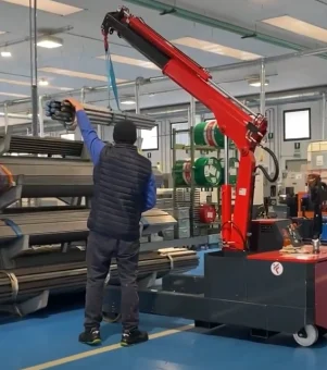 gru-mobile-industriale-capacita-2-tonnellate
