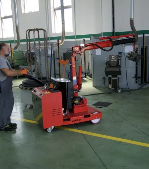 mobile-hydraulic-lifter-counterbalanced-crane-200-kg-capacity-1-scaled